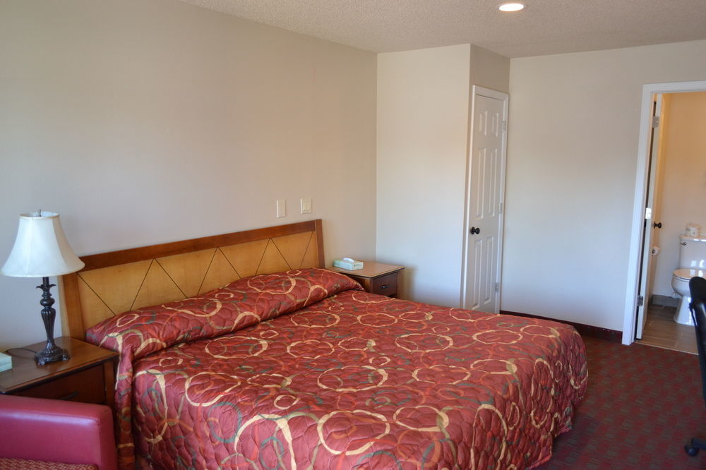 Travelodge By Wyndham Sea-Tac Airport North Tukwila Exterior photo