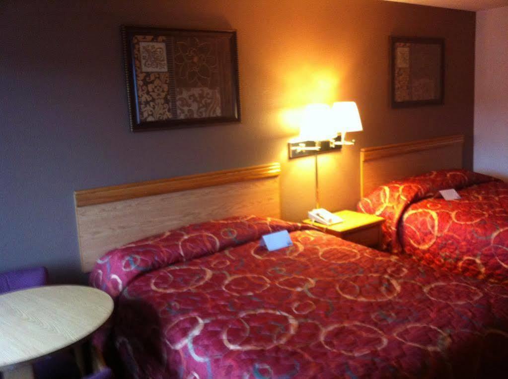 Travelodge By Wyndham Sea-Tac Airport North Tukwila Exterior photo